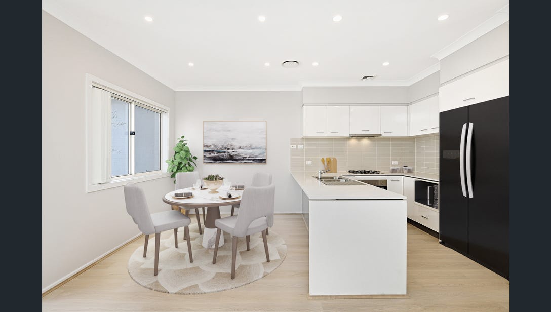Spacious Student House with Shared & Private Room Options + Beautiful Backyard - Image 3