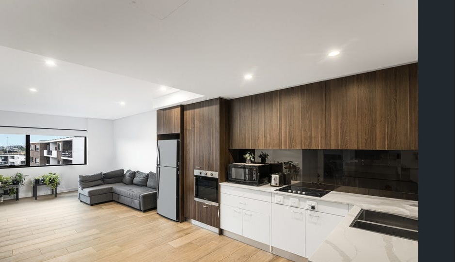 Modern Private Rooms in Spacious 2 Bed + 2 Bath Apartment - Image 3